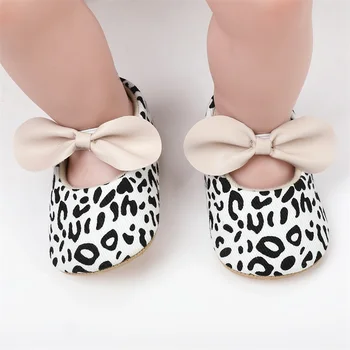 Кроссовки на мягкой подошве для маленьких мальчиков, нескользящая спортивная обувь с милым животным принтом для малышей